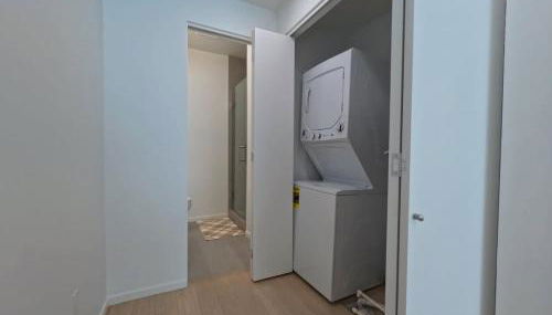 Modern Brand New Stylish Fully Furnished Studio Close to Downtown - Photo 2