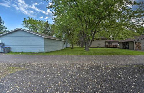 Sunny Superior Home - Swim, Hike, and Explore! - Foto 35