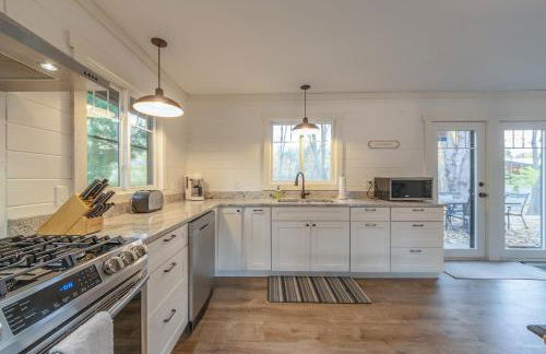 Belacasa - Hot tub and within walking distance to Douglas Beach! - Foto 12