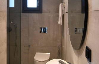 Rozites Luxury Beachfront Villa, By Hellocrete - Foto 26