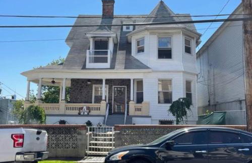 The Pearl-Lovely Victorian Home with Bed and Breakfast Energy - Foto 42