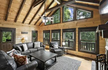 Waterfront 1-acre Private Dock, Hot Tub, Firepit Bankhead Lodge by Avantstay - Foto 20