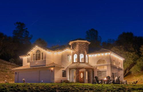 Heaven Heights - HotTub, Pet Friendly, EV Outlet, Pool Table, Game Room, BBQ, FirePit, Library - Foto 50