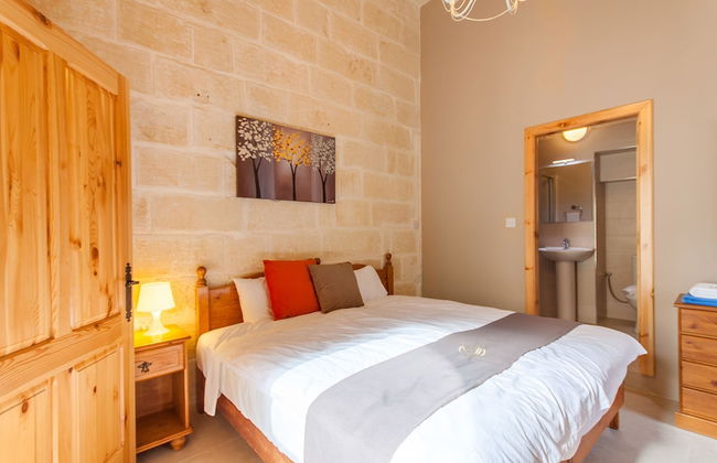 Naduri, Beautiful Gozitan Villa + Pool - Foto 15