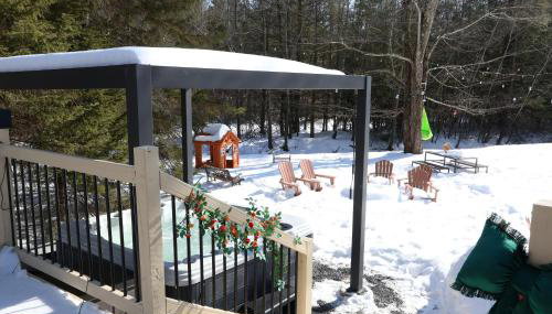 Creekside Family Dreamland - Hot Tub, Firepit, Arcade - Foto 2