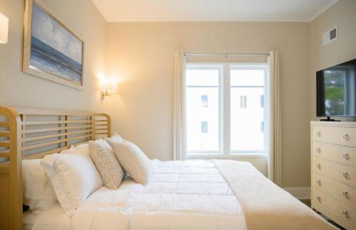 Coastal Luxury Studio One Block to Big Rock - Foto 8