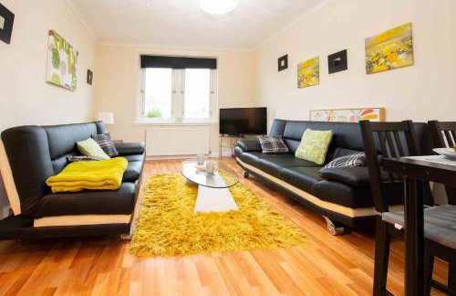 PREMIER - Chapel House with Driveway! - Foto 3