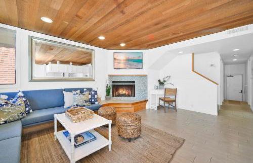 4 bedroom Home in Quiet Neighborhood near Beach - Photo 2