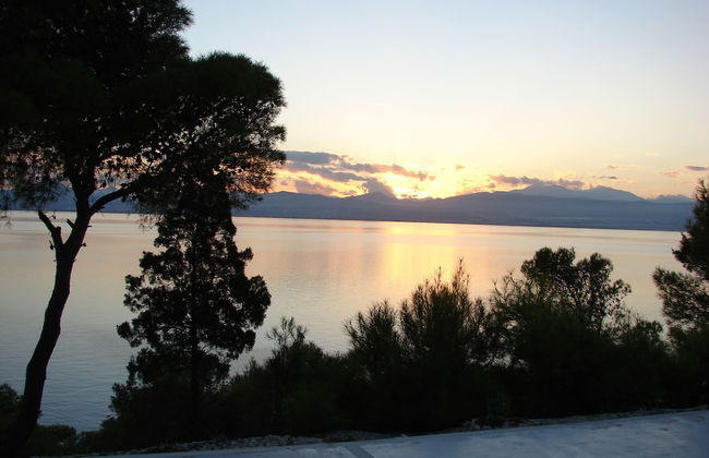 Villa With Private Beach - Photo 15