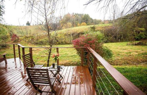 Magical Marshall Accommodation Ideal for a Peaceful Getaway in North Carolina - Foto 16