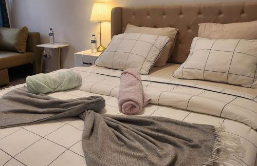 Chachino Guesthouse -5 Mins walk to Train & Bus Station - Foto 23