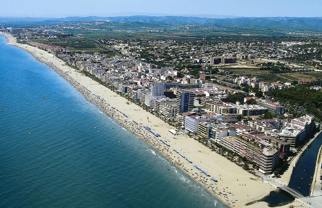 Apartment in Calafell Near the Beach - Photo 33