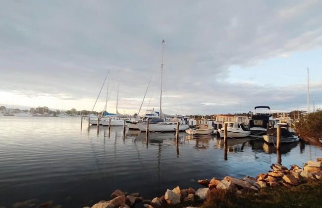 Captains Cove Luxury Apartments - 1st Floor Spa Deluxe - Photo 12