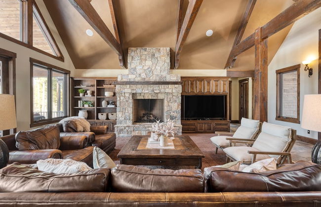 Big Pine by Avantstay Stunning Secluded Oregon Home w/ Hot Tub - Foto 14