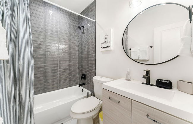 Peaceful Modern Historic Norcross Home - Foto 6