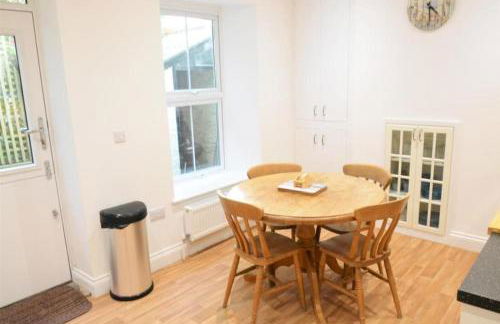 Fabulous 2 Bed Cottage - Outstanding Sea Views - Foto 36
