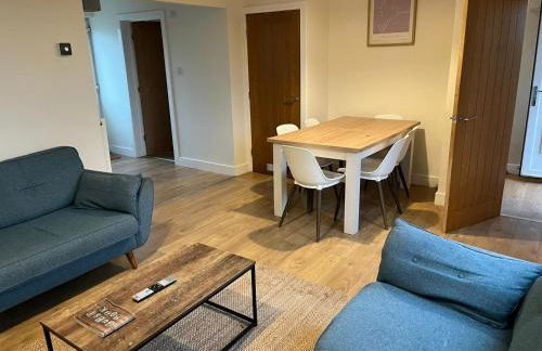 Flaxman Avenue - Lovely 4 bed home, 5 mins drive to York City Centre, Free superfast Wi-fi, Free on-street parking - Foto 7