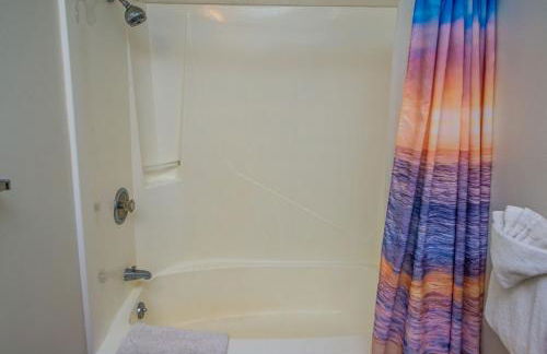 Top Floor Condo right on the Beach - Foto 32