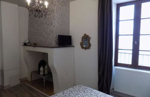 L'ancienne Forge - a stylish medieval holiday home - Foto 63