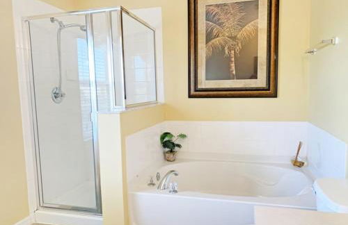 Florida Tradition 5 Bedroom Home by RedAwning - Foto 27