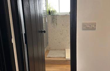 New renovated beach front cottage - Photo 20