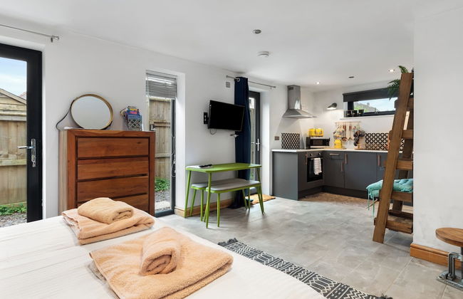 Immaculate 1-bed Studio in Haverfordwest - Foto 2