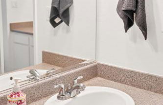 Lux Marina Village with parking - Foto 16