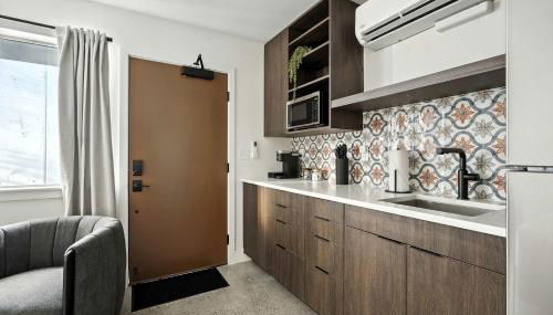 Kerns Studio - Near Coffee Dining & Transit - Photo 5