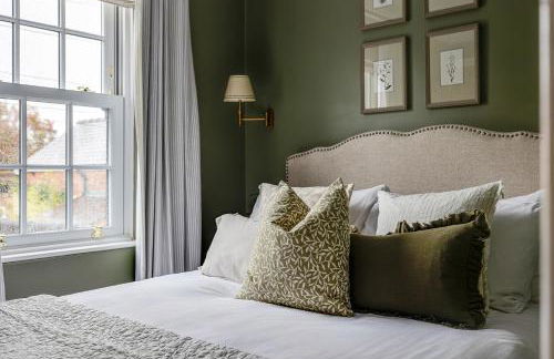 *NEW* Little Pyecroft House, Chester - Photo 42