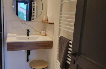 Studio en rez-de-jardin - Photo 2