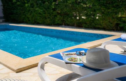 Beautiful Villa Lakora with pool in Porec - Photo 2