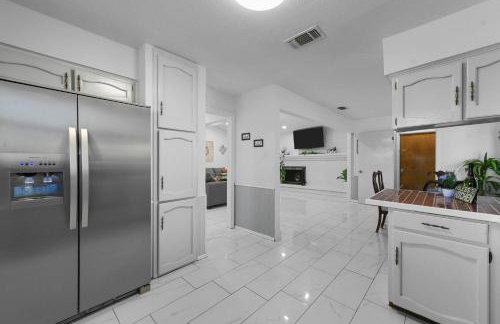 Diamond Waters near DFW & Stadium , Private Pool - Foto 37