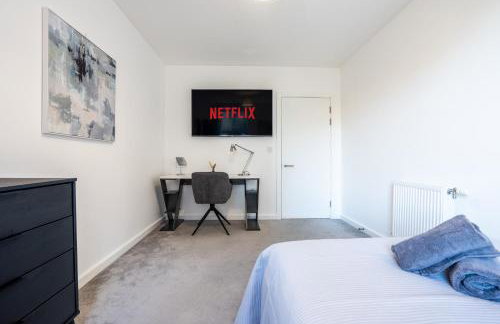 Central Wembley Stadium Luxe Stay with Pool Table - Foto 7