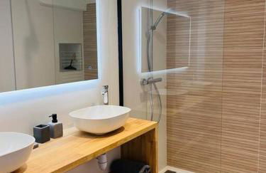 La maison rue Nadaud, au pied des remparts - Photo 18