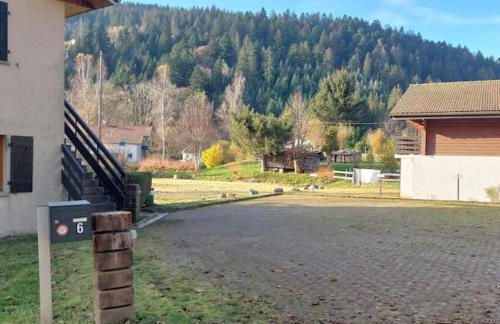 Joli appartement T2, la clairière du lac, rez de jardin, terrasse fermée, parking - Foto 11