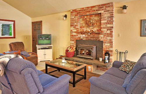 Secluded Greenwater Cabin w Loft Near Rainier - Foto 12