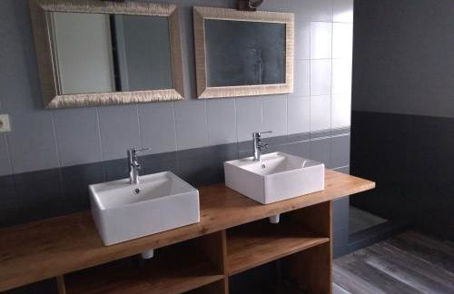 La Maison des Hirondelles, piscine, billard, ping pong, 3 terrasses et jardin - Foto 7