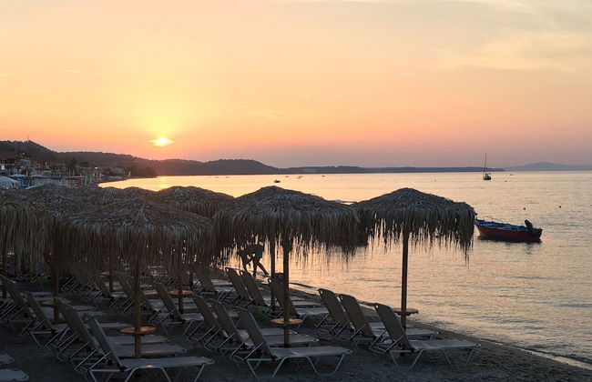 Calista Luxury Appt - Photo 10