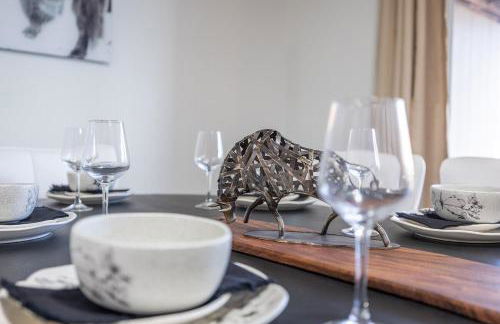 Buffalo Ridge - Hot Tub & Walk to Downtown - Foto 11