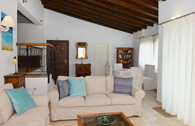 Orestis Suites - Photo 29