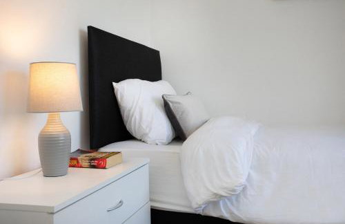 Rawmarsh House, Rotherham for contractors & Families, off-road parking, high speed wifi - Foto 16