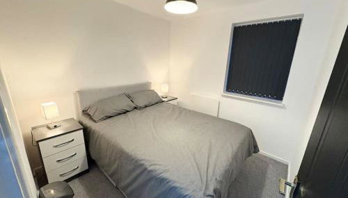 Two bed spacious apartment, central location, free parking and Wifi - Foto 2