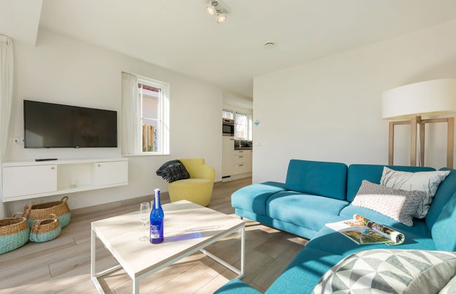 Luxury Villa, 2 Baths, nr Beach - Photo 8