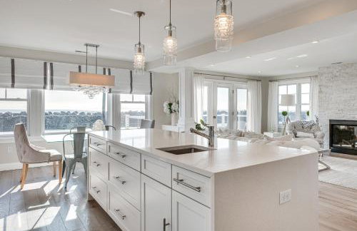 Walk to Rye Harbor State Park Home with Ocean Views - Foto 10