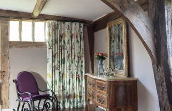 Farmhouse in Suffolk with wild swimming & hot tub - Photo 43