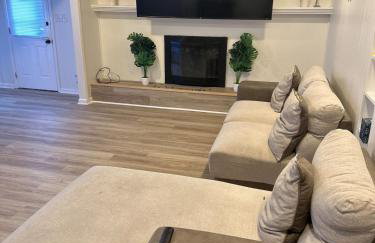 Royale Palace Spacious 3brs 2 baths home - Foto 2