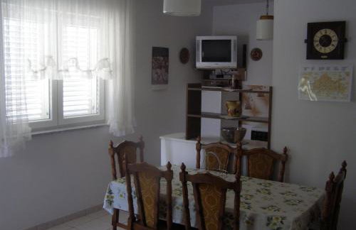 Apartments Roviš - Foto 1