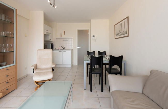 Apartment With Terrace and sea View in Mariakerke - Photo 8