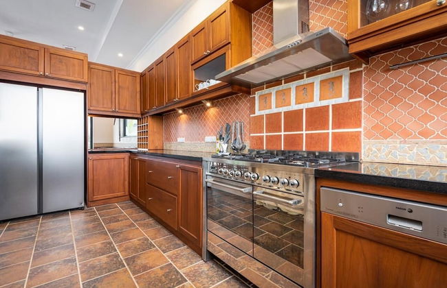 Sahaswara Luxury Villa Pattaya - Foto 12