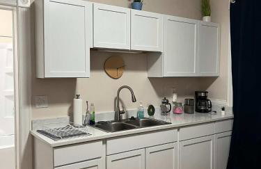 Cozy Home off Brady ST - Foto 4